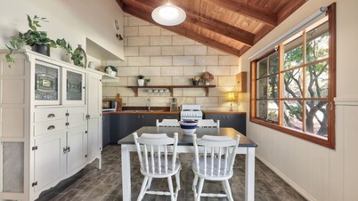 Jamieson Cottages - Cottage TWO - Sleeps 4