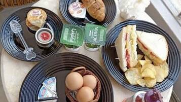 Colazione all'inglese inclusa, servita tutte le mattine