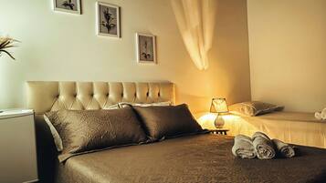Standard Triple Room, Mountain View | Free WiFi, bed sheets