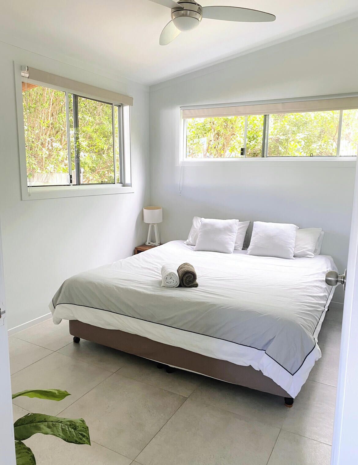 2 bedrooms, iron/ironing board, travel cot, WiFi
