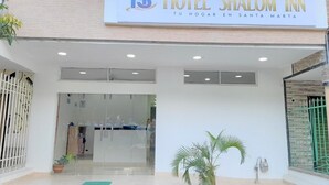 Unclassified image, 2 of 59, button - HOTEL SHALOM INN  (Santa Marta)