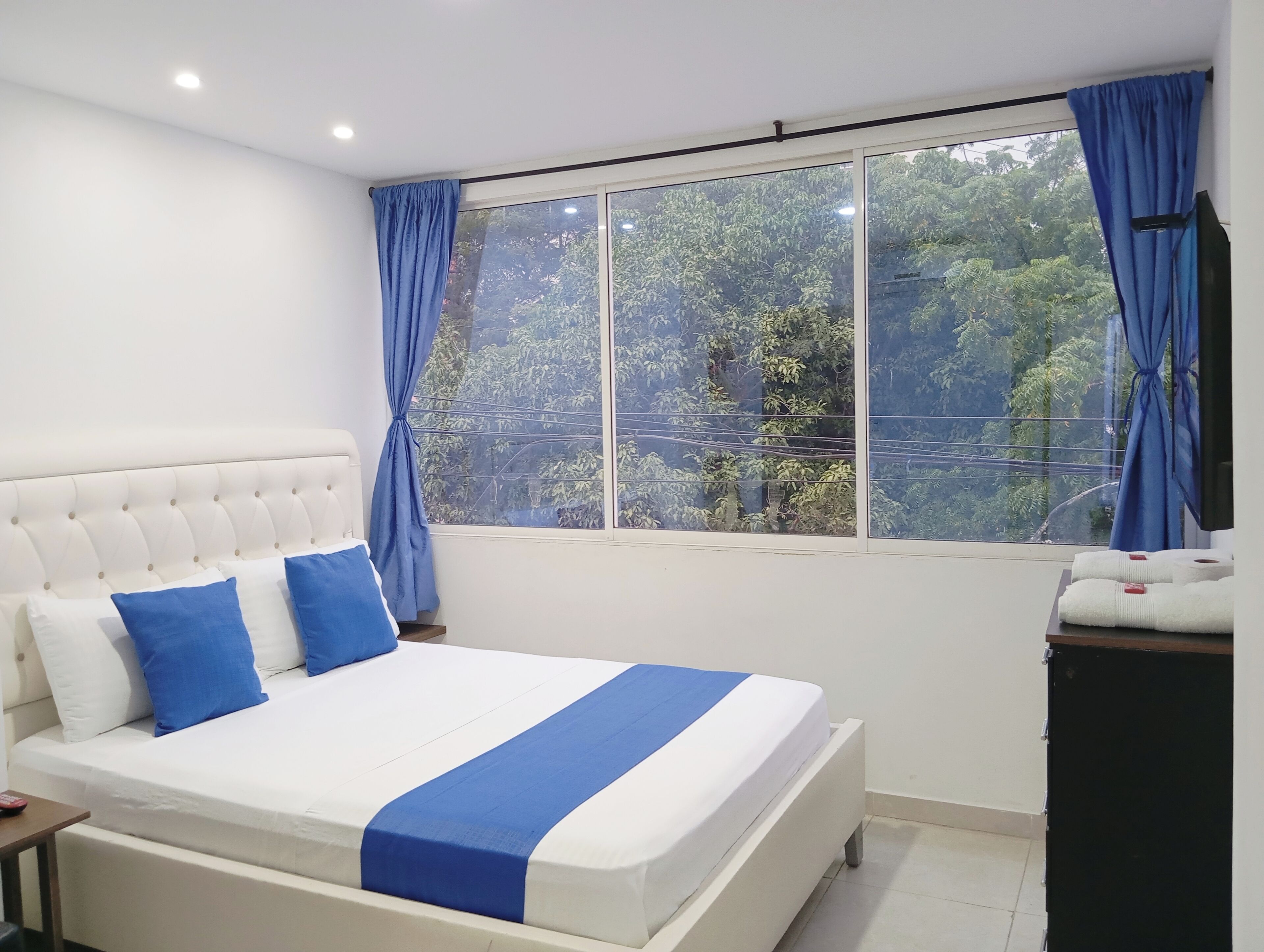 Premium bedding, pillowtop beds, free WiFi