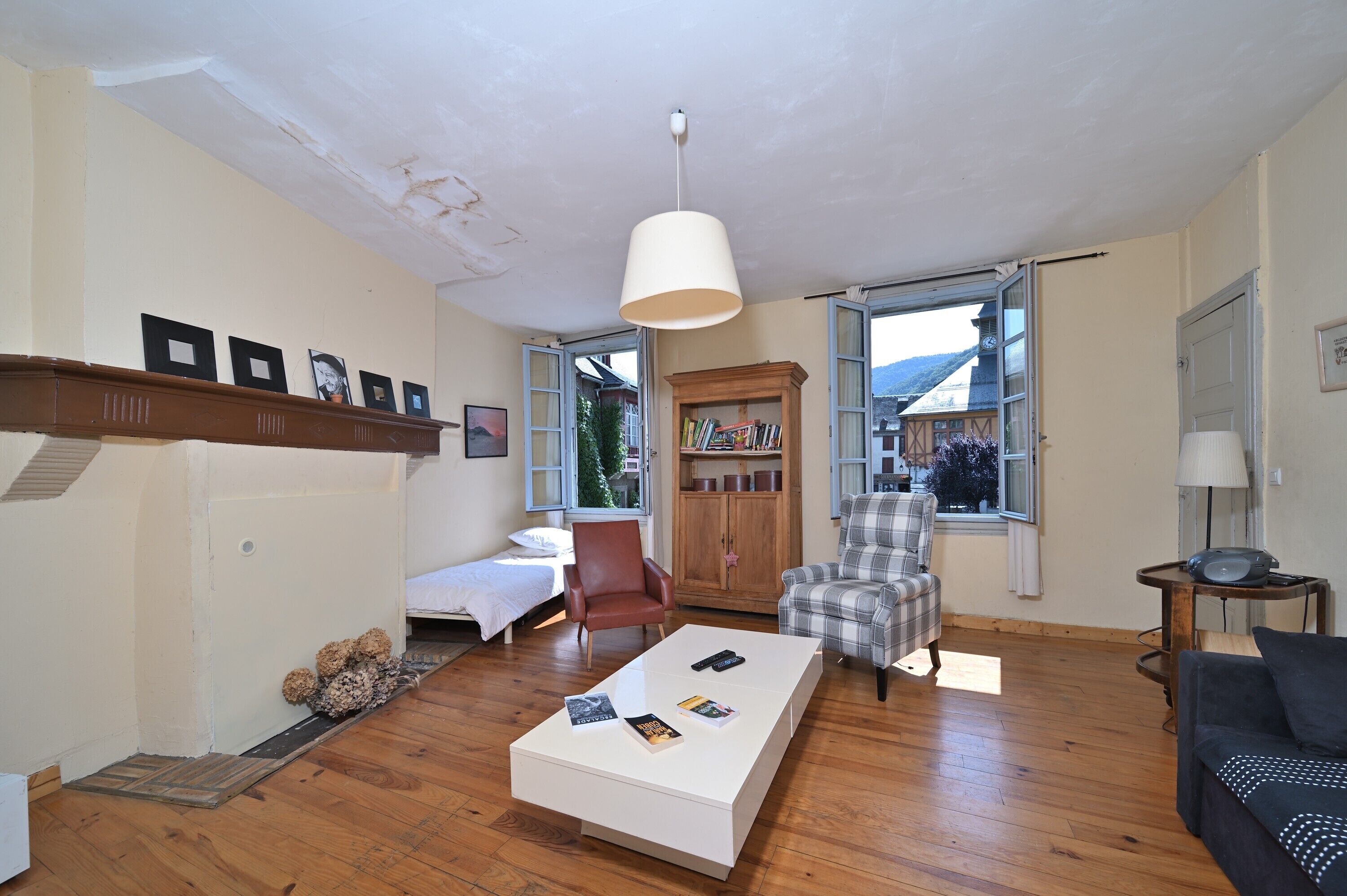 Maison De Caractère à Arreau  Vue Montagne, Balcon, Wifi, Parking Gratuit, 6 Pers, Animaux Admis - Arreau