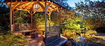 Holiday Home 'El Pedrueco Turismo Rural' with Mountain View, Shared Pool and Wi-Fi