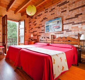 3 camere, ferro/asse da stiro, Wi-Fi gratuito, lenzuola