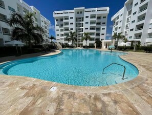 Pool - Villa Privada en la Montaña con Piscina y Jacuzzi Cerca del Aeropuerto y Ciudad (San Pedro de Macoris)