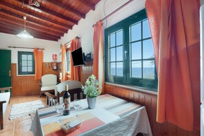 Dining - Holiday Home 'Casa Rural Ondina A' with Sea View, Private Terrace and Wi-Fi (Hermigua)