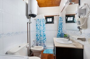 Doccia, asciugacapelli, asciugamani