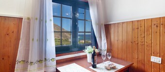Holiday Home 'Casa Rural Ondina B' with Sea View, Private Terrace and Wi-Fi