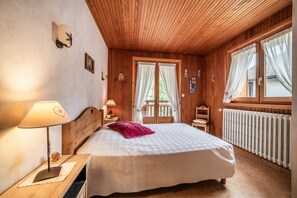 2 Schlafzimmer, Bügeleisen/Bügelbrett, kostenloses WLAN