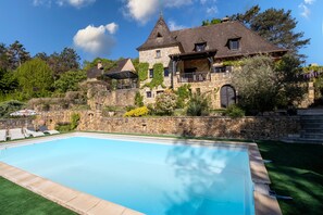 Pool - Holiday Home 'Le Pigeonnier De Sinzelle' with Private Pool, Private Terrace and Wi-Fi (Saint-Cyprien)