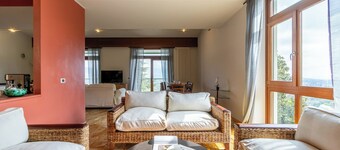 Apartment 'Stanza Fiordaliso' with Mountain View, Shared Terrace and Wi-Fi