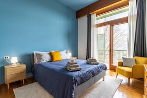 1 habitación, tabla de planchar con plancha, wifi gratis y ropa de cama 