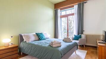 1 bedroom, iron/ironing board, free WiFi, bed sheets