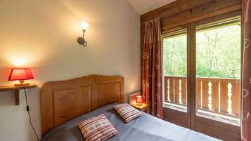 3 Schlafzimmer, Bügeleisen/Bügelbrett, WLAN, Bettwäsche