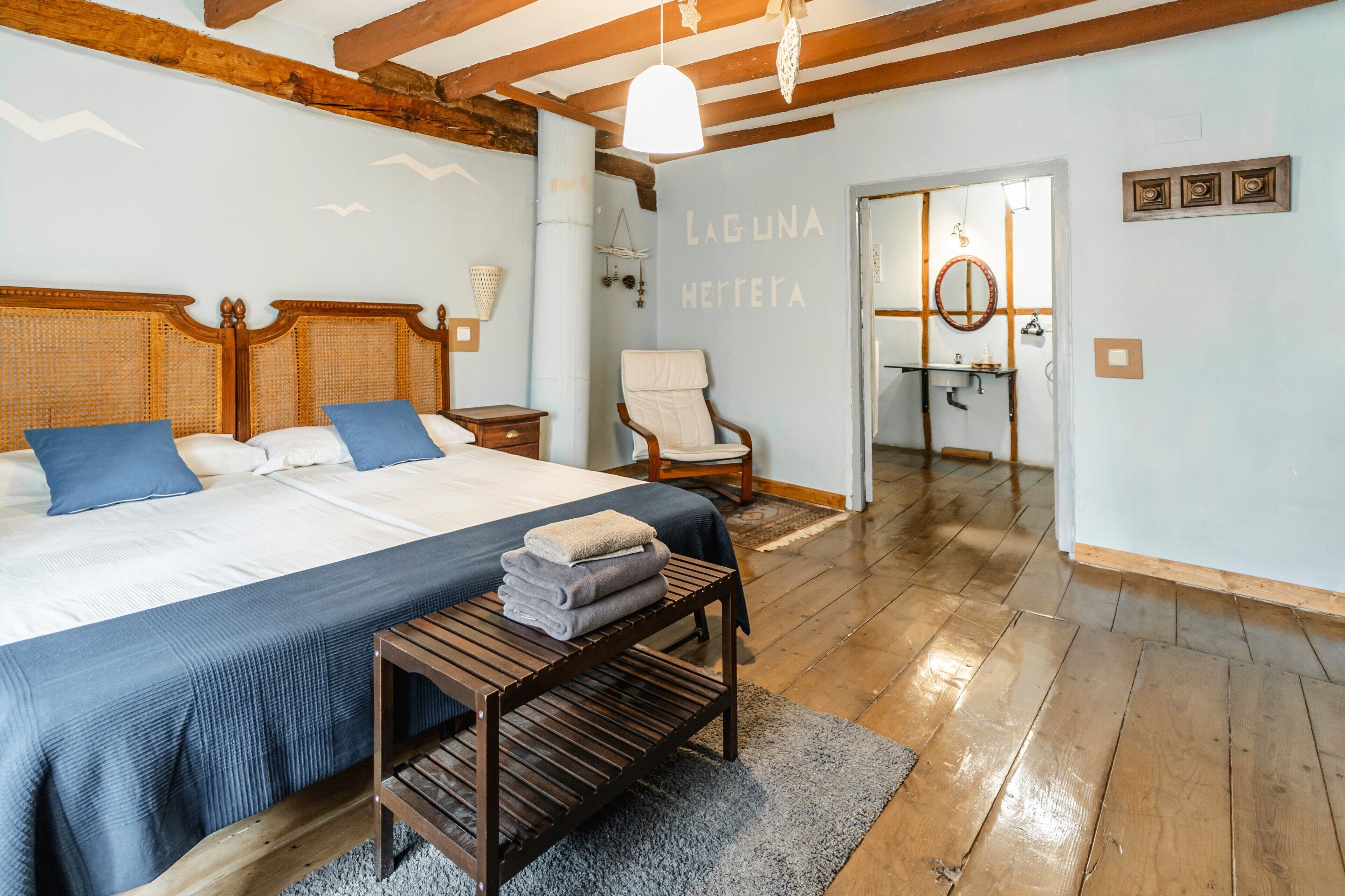 6 Schlafzimmer, kostenloses WLAN, Bettwäsche