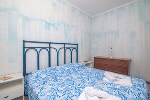 2 makuuhuonetta, vuodevaatteet