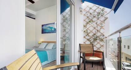 Vacation Apartment 'Alojamiento El Ocaso' with Private Terrace and Wi-Fi