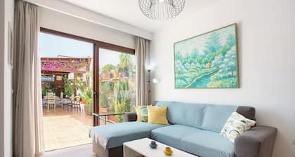 Vacation Apartment 'Alojamiento El Ocaso' with Private Terrace and Wi-Fi