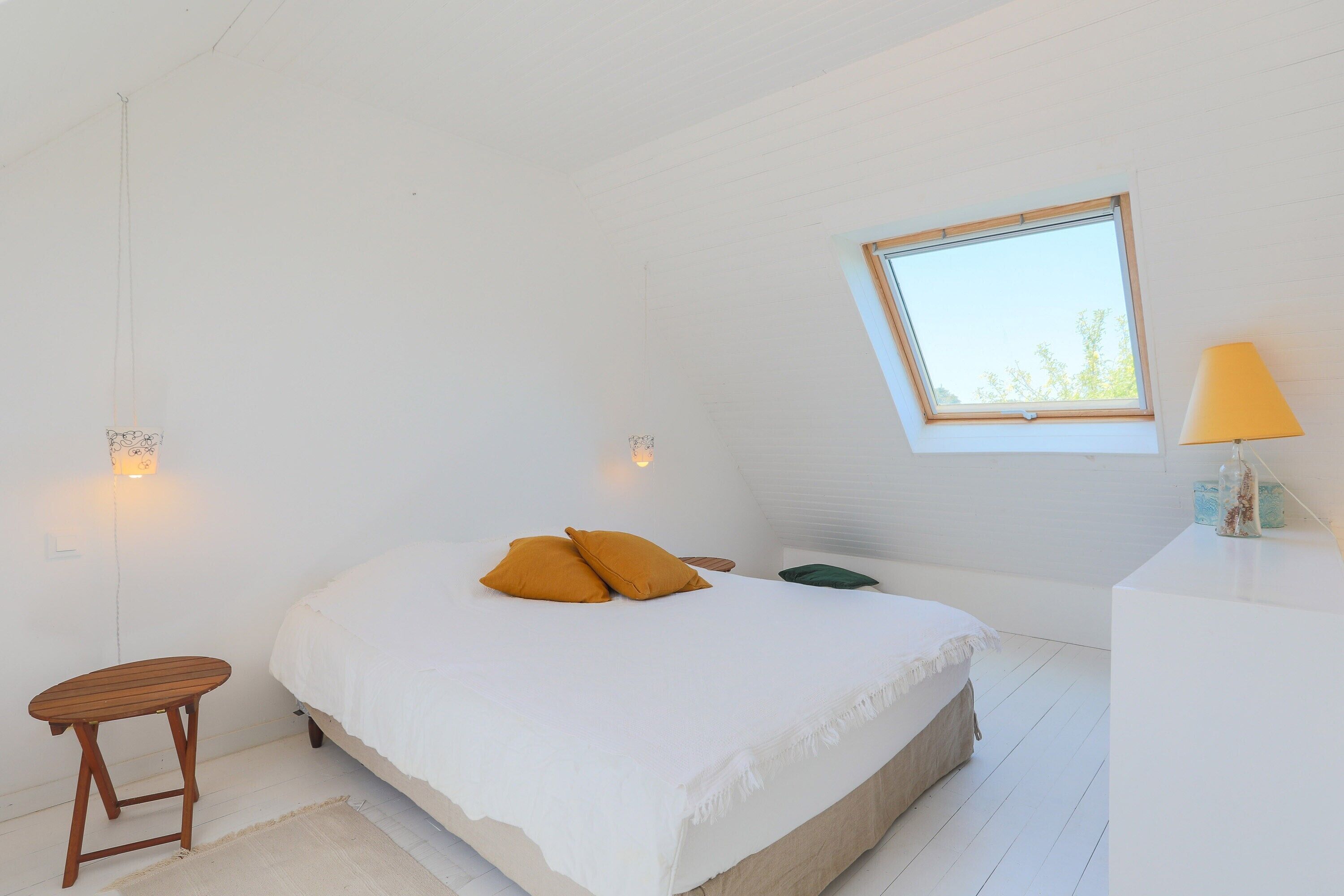 4 habitaciones, tabla de planchar con plancha y wifi gratis 