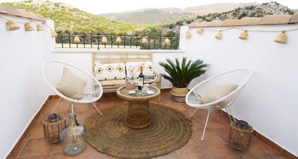 Holiday Home 'La Casa De Las Orquídeas' with Private Pool, Private Terrace and Wi-Fi