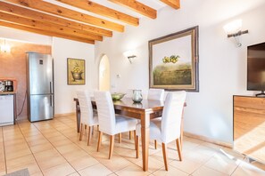Dining - Villa 'Es Lledoner 3' with Mountain View, Shared Pool and Wi-Fi (Illes Balears)