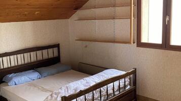 3 chambres, fer et planche Ă repasser, Wi-Fi gratuit, draps fournis