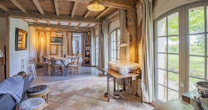 Casa de vacaciones 'Nature Et Authenticité' con piscina privada, terraza privada y jardín privado