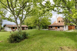 Exterior - Holiday Home 'Nature Et Authenticité' with Private Pool, Private Terrace and Private Garden (Saint-André-de-Double)