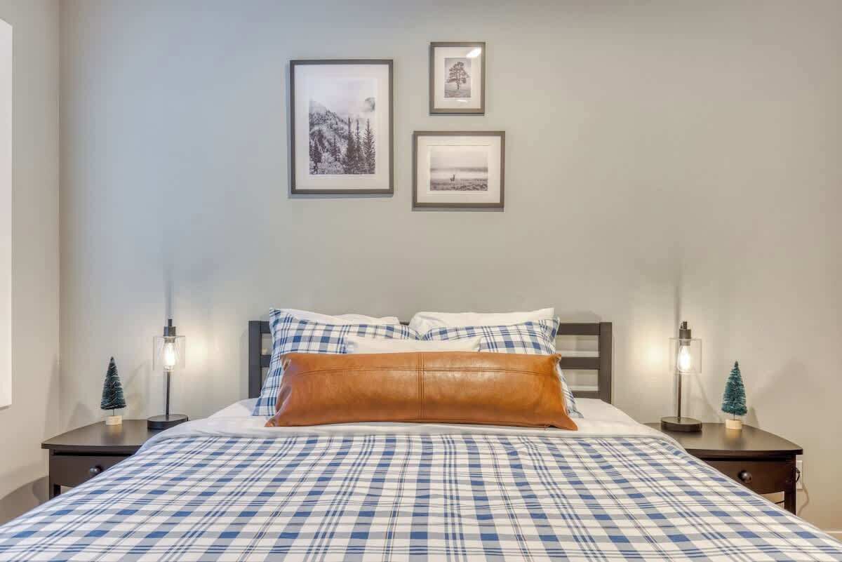 1 bedroom, iron/ironing board, travel cot, WiFi