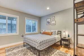 1 chambre, fer et planche à repasser, lit parapluie, Wi-Fi