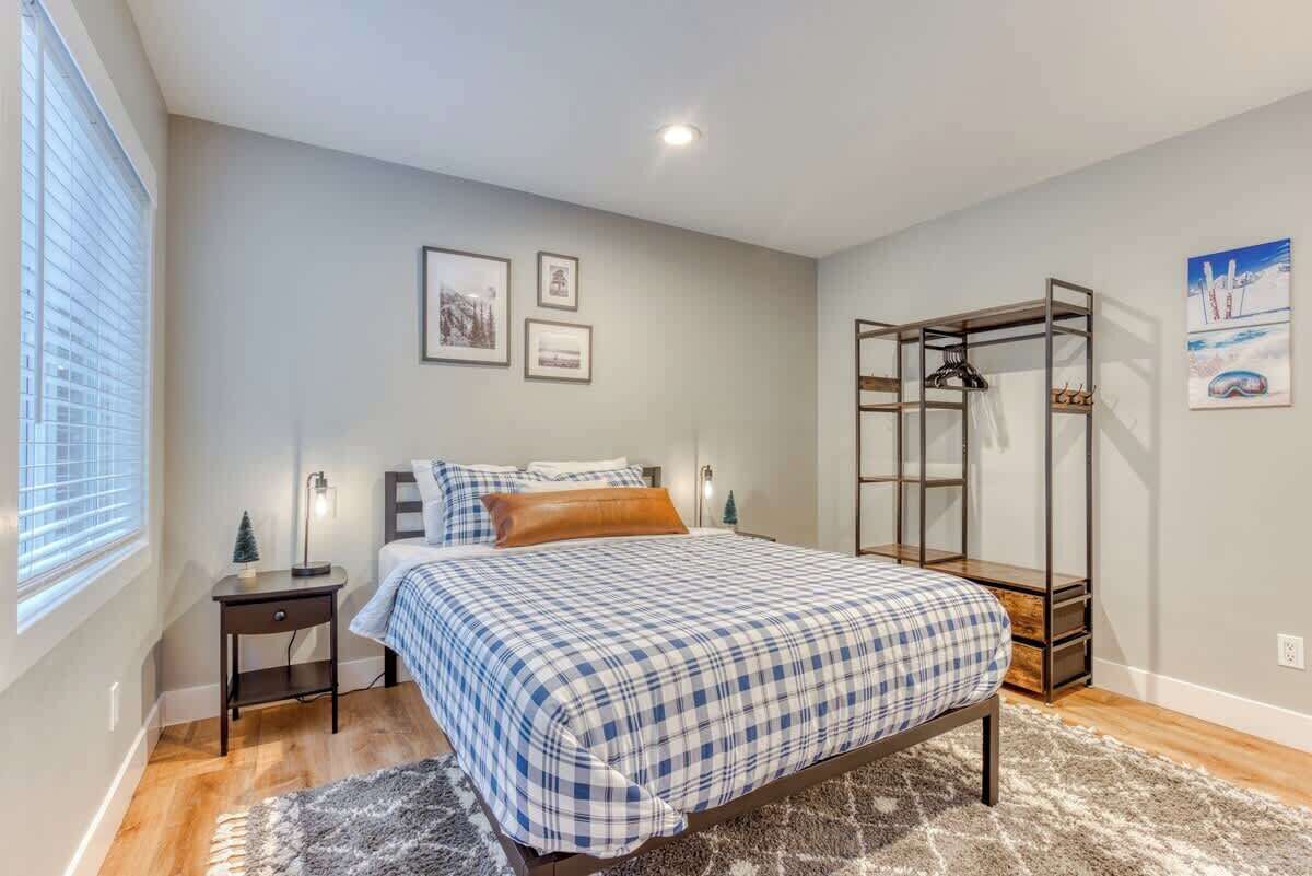 1 bedroom, iron/ironing board, travel cot, WiFi