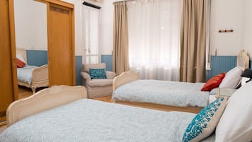 2 bedrooms, desk, iron/ironing board, travel cot
