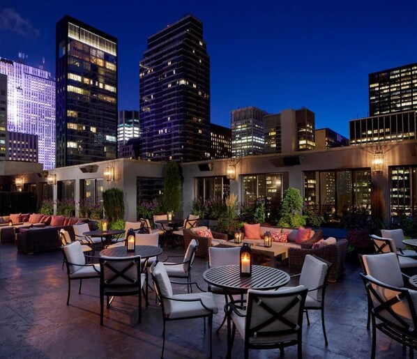 Suite + Connecting Room at a 5⭐️ Hotel Reviews, Deals & Photos 2025