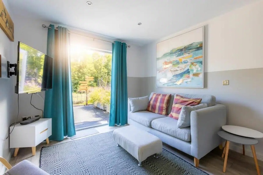 2 Bedrooms, Overlooking Little Petherick Creek - Padstow