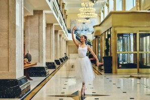 Interior - 2 Connecting Suites at a 4.5⭐️ Hotel (Chicago)