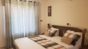 Literie de qualité supérieure, couette en duvet d'oie, Wi-Fi gratuit