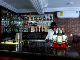 Bar (in der Unterkunft)