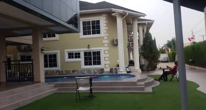 Fokuzzy Lodge
