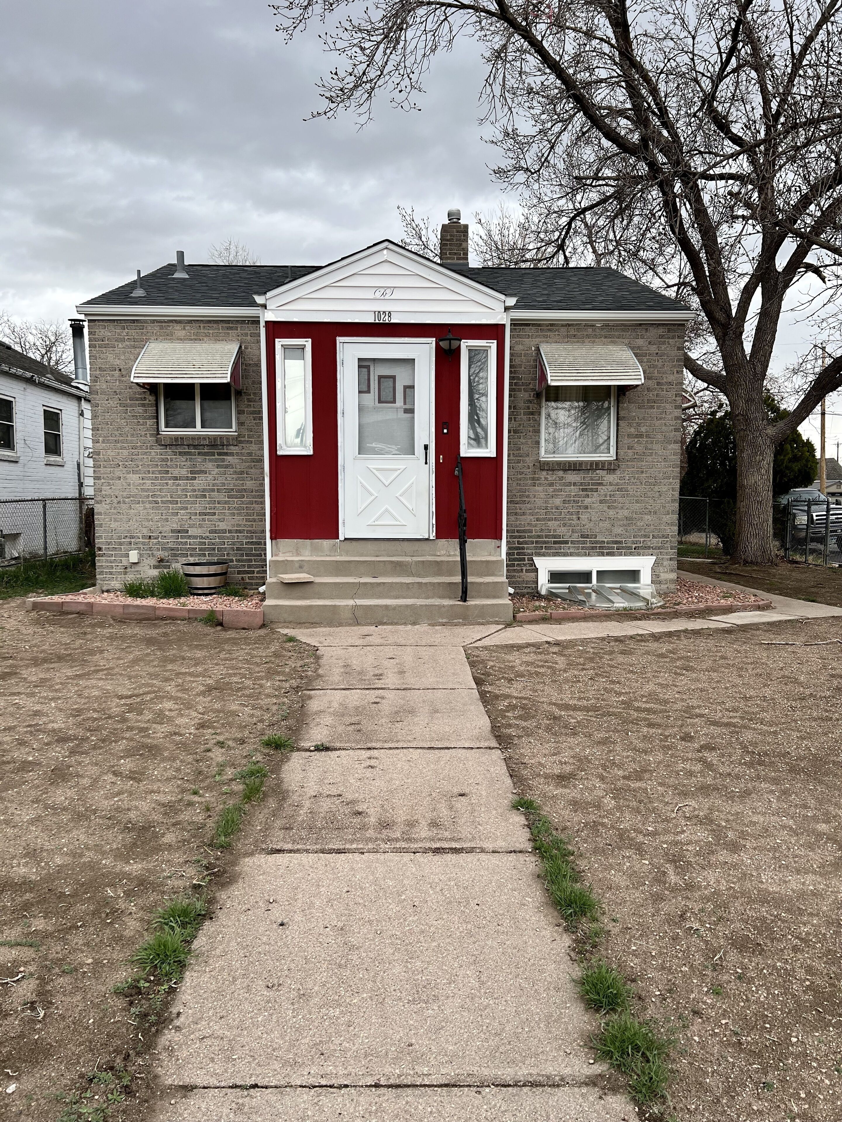 Single Family House Near Refinery