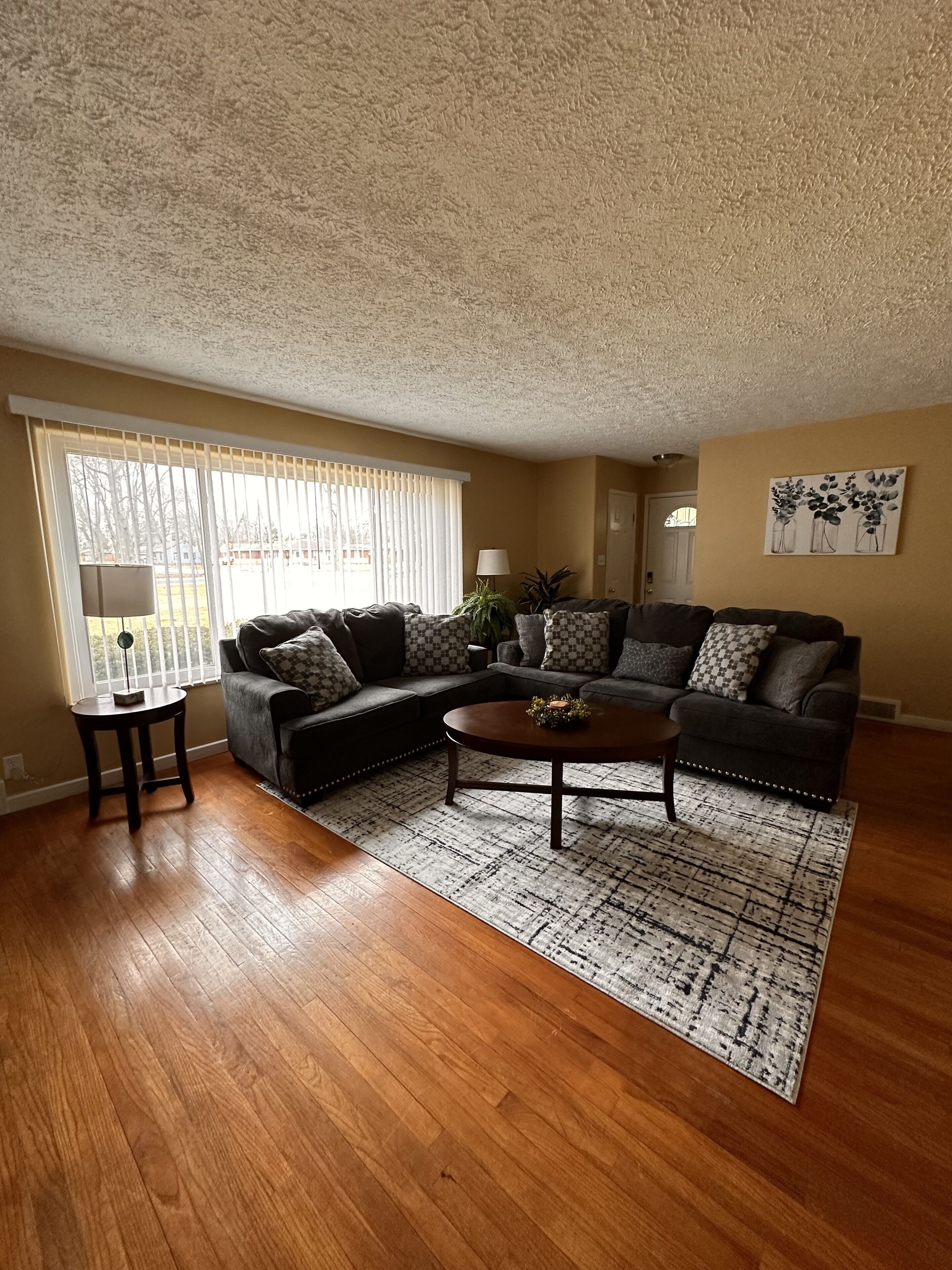 Cozy limestone duplex home centrally located near many of Indy’s landmarks. 