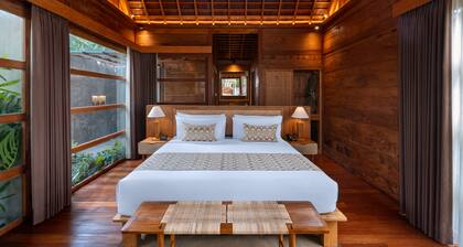 Unagi Wooden Villa by Emana
