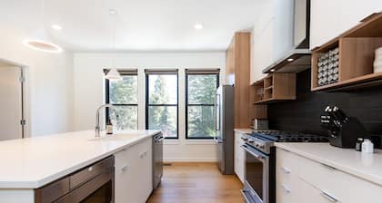 Bridger Pines Two: Bridger Bowl Chalet