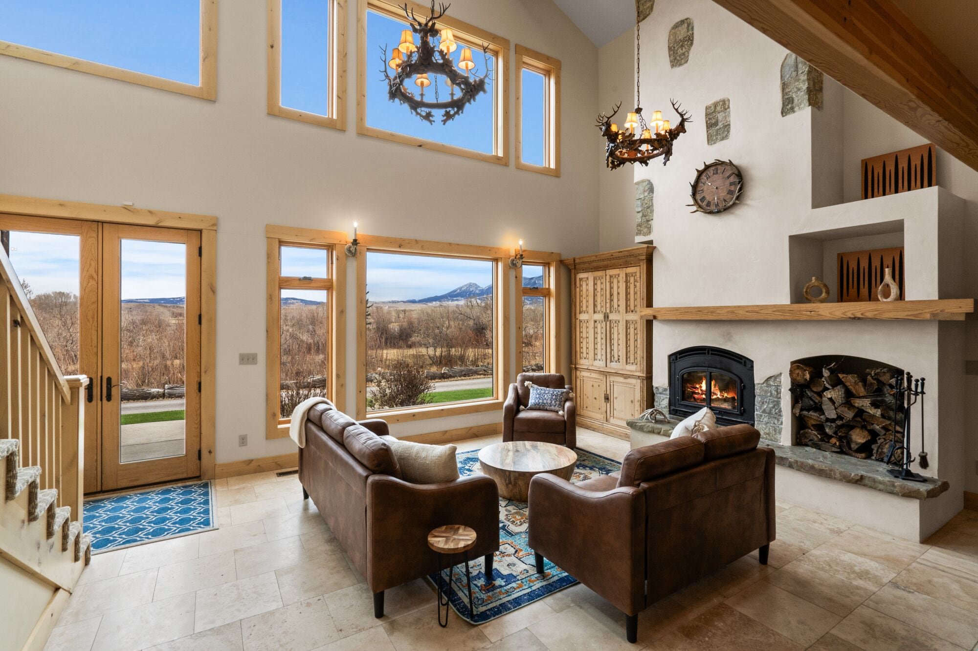 Yellowstone Manor:Livingston