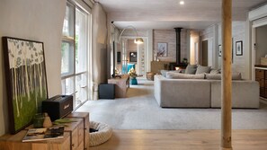 TV, fireplace, offices