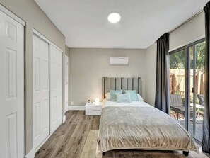 Iron/ironing board, travel crib, free WiFi, bed sheets