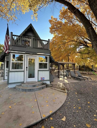 Spectacular Cabin