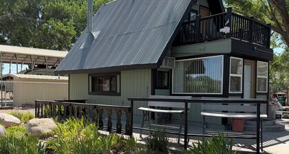 Spectacular Cabin