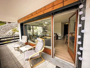 Terrace/patio - Sunny mountain apartment Aiglon A0 by Interhome (Nendaz)