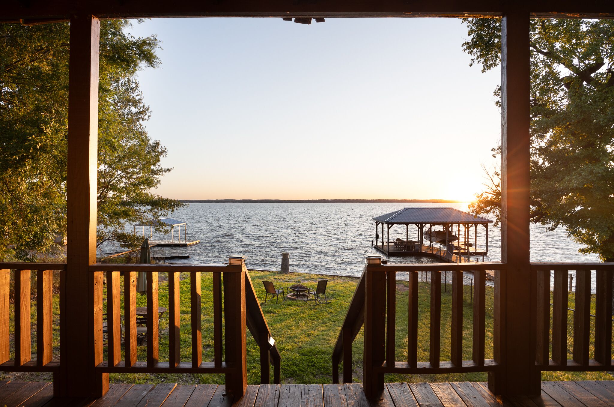 Sunset House on Lake Palestine
